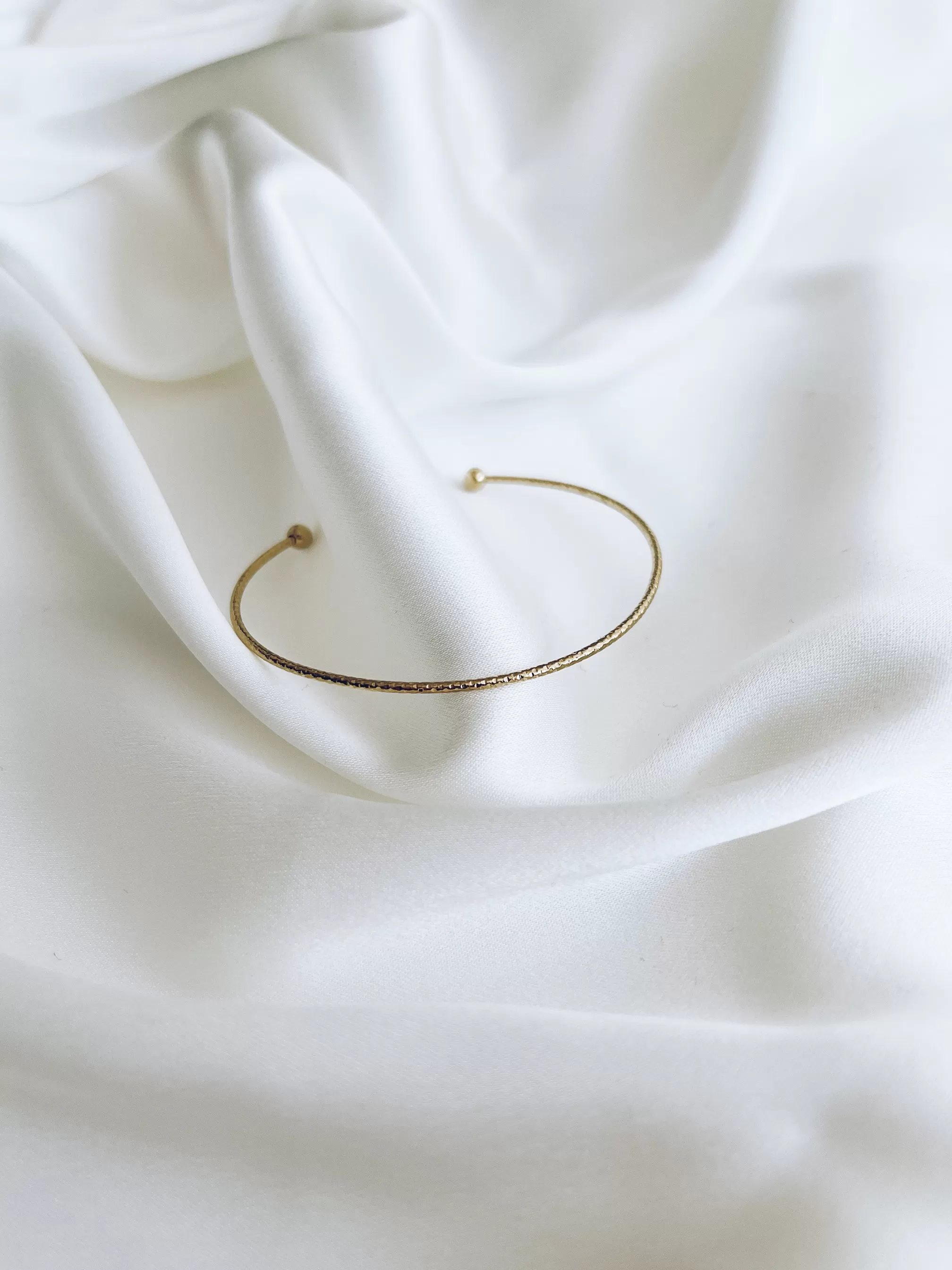 Bracelet Emerie Doré | Bracelet Doré Jonc | Prêt-à-porter En Ligne | -Easy Clothes Cheap