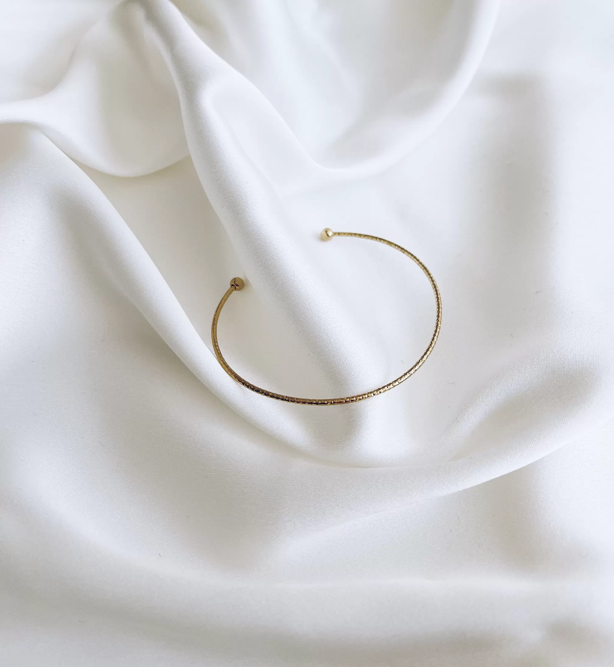 Bracelet Emerie Doré | Bracelet Doré Jonc | Prêt-à-porter En Ligne | -Easy Clothes Cheap