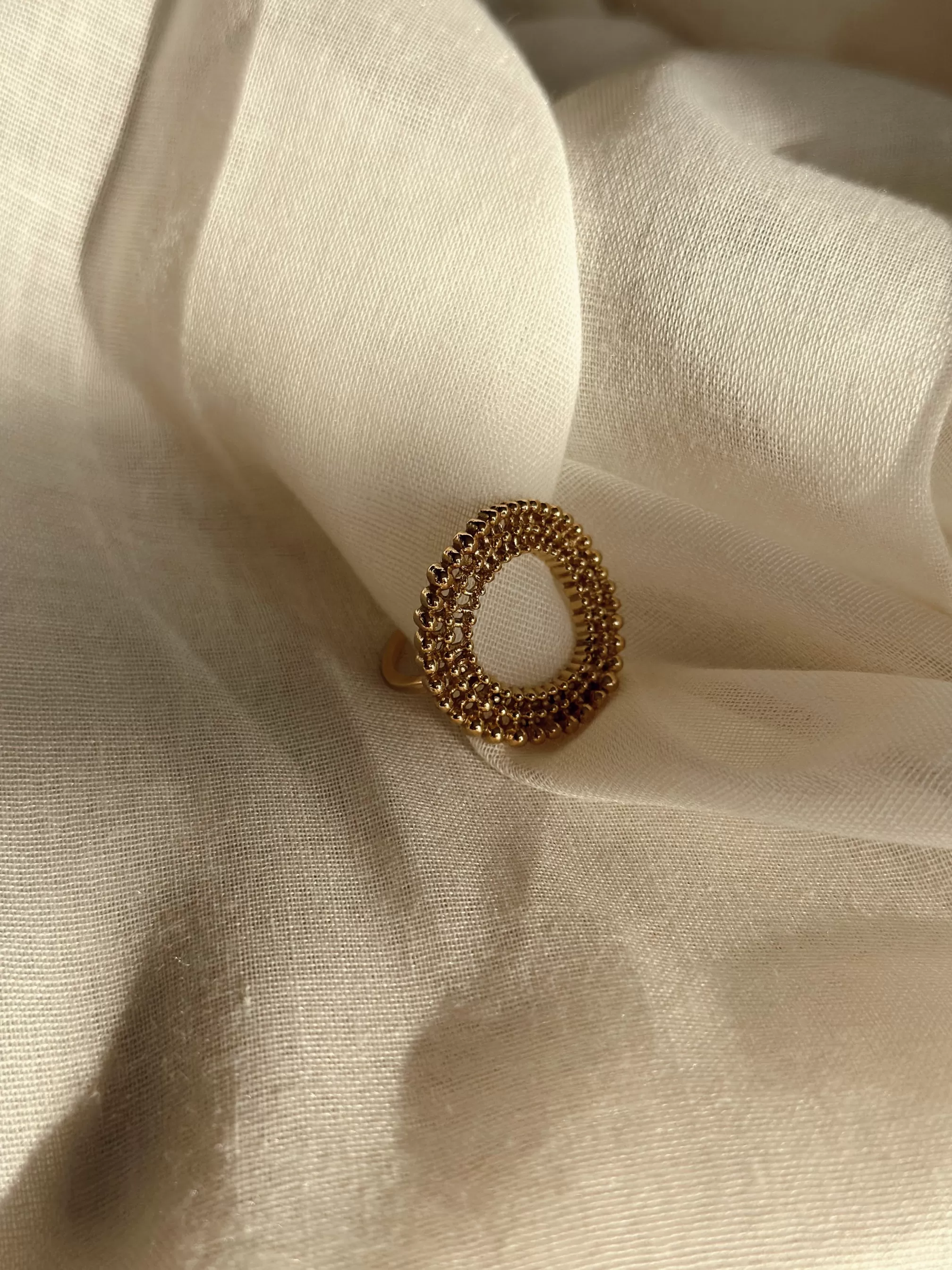 Dasou Ring Golden | Braided Round Ring | Ready To-Porter Online | -Easy Clothes Store