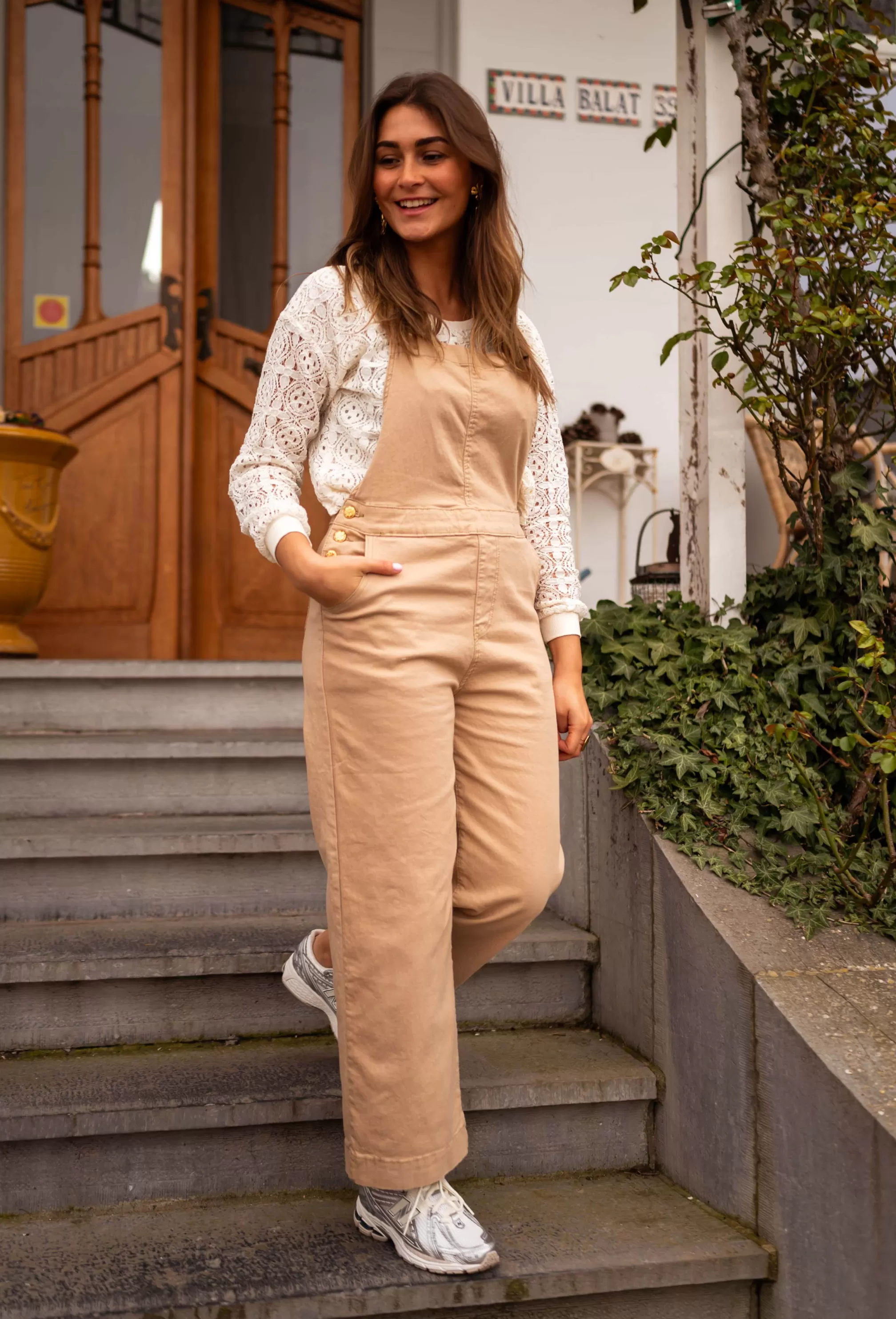 dimitri_overall__beige__golden_buttons_67864-2.webp Dimitri Overall - -Easy Clothes Best