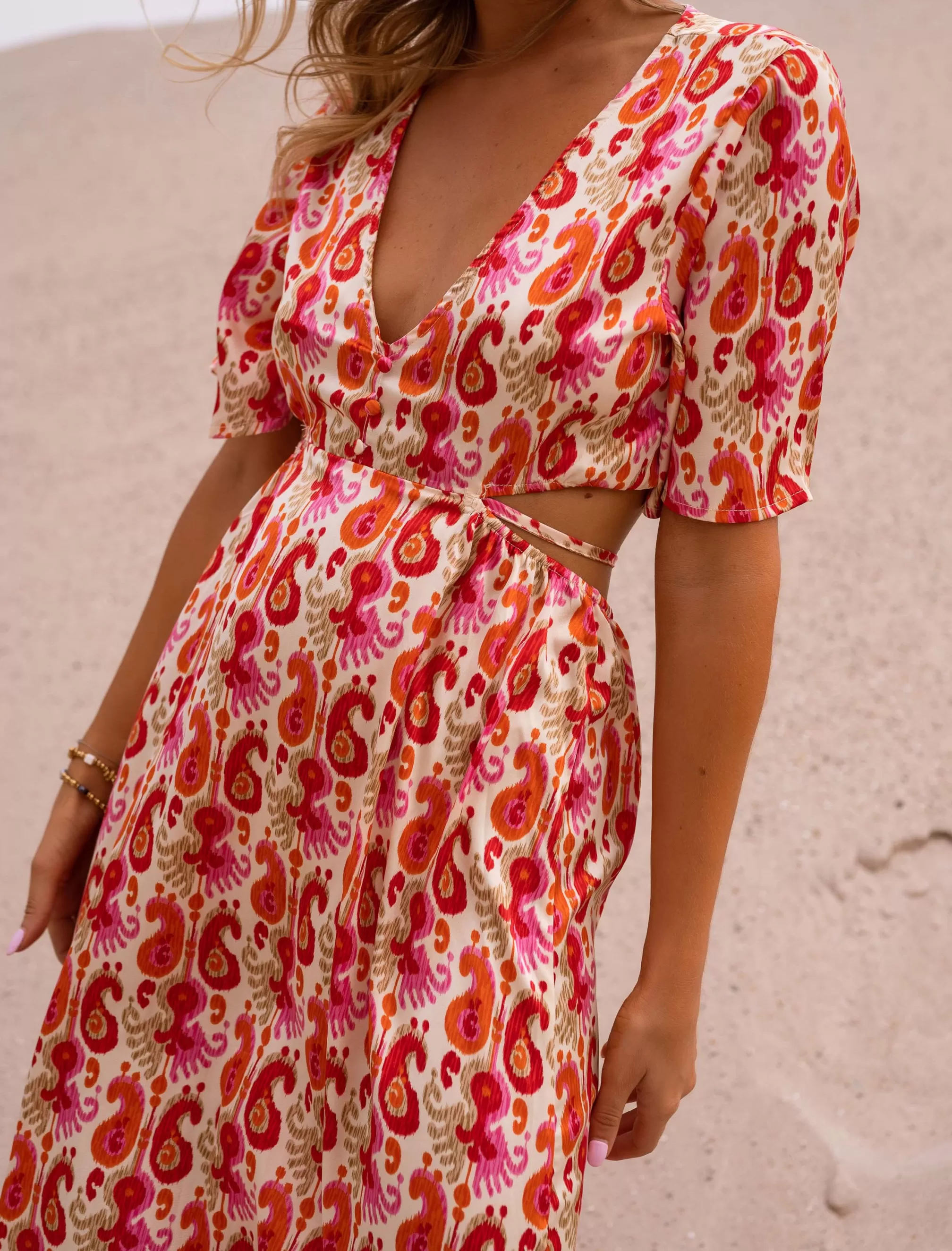 dress_tatiana__pink_and_orange_patterns__simple_clothing_72056-3.webp Dress Tatiana - -Easy Clothes Cheap