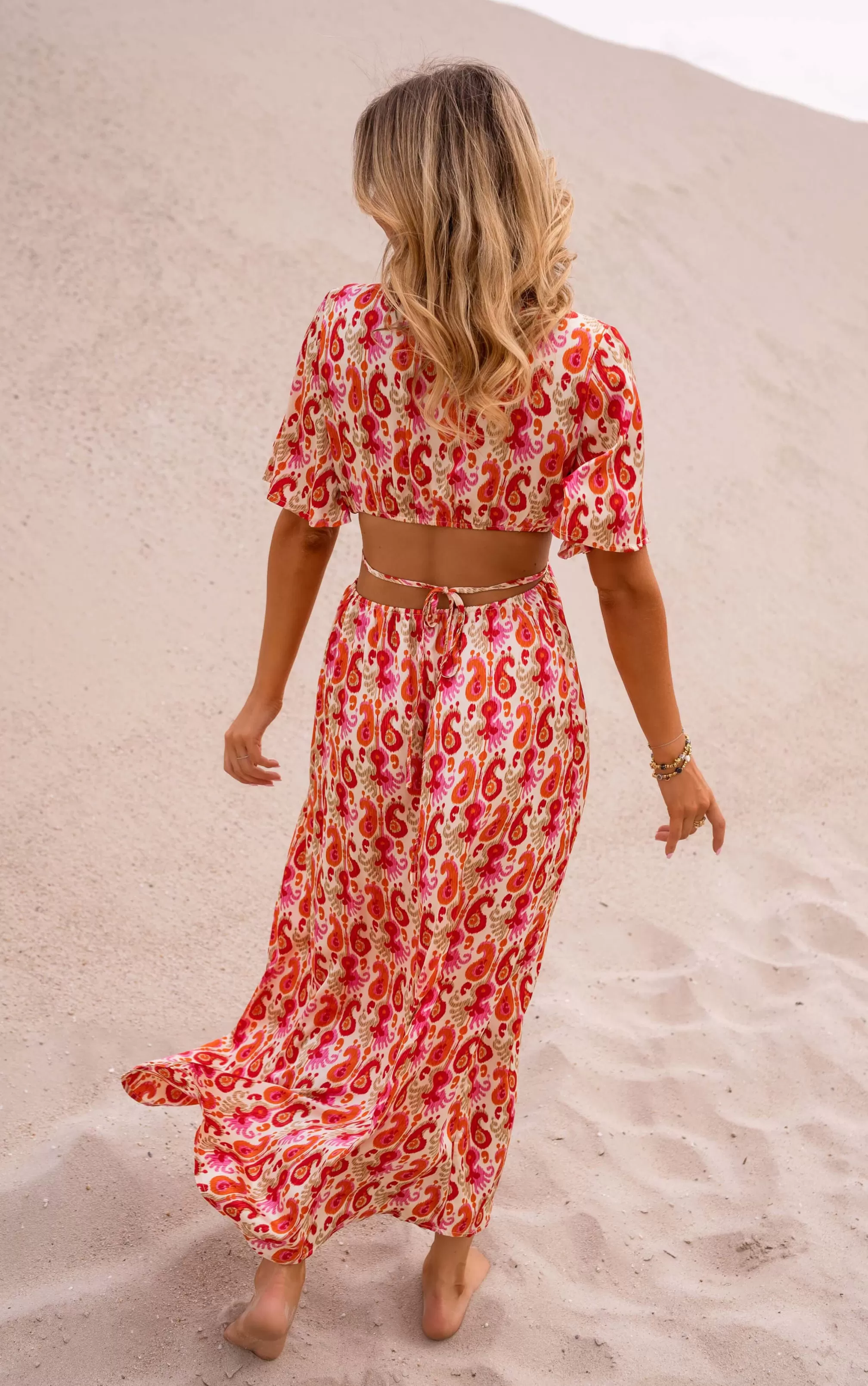 dress_tatiana__pink_and_orange_patterns__simple_clothing_72059-2.webp Dress Tatiana - -Easy Clothes Cheap