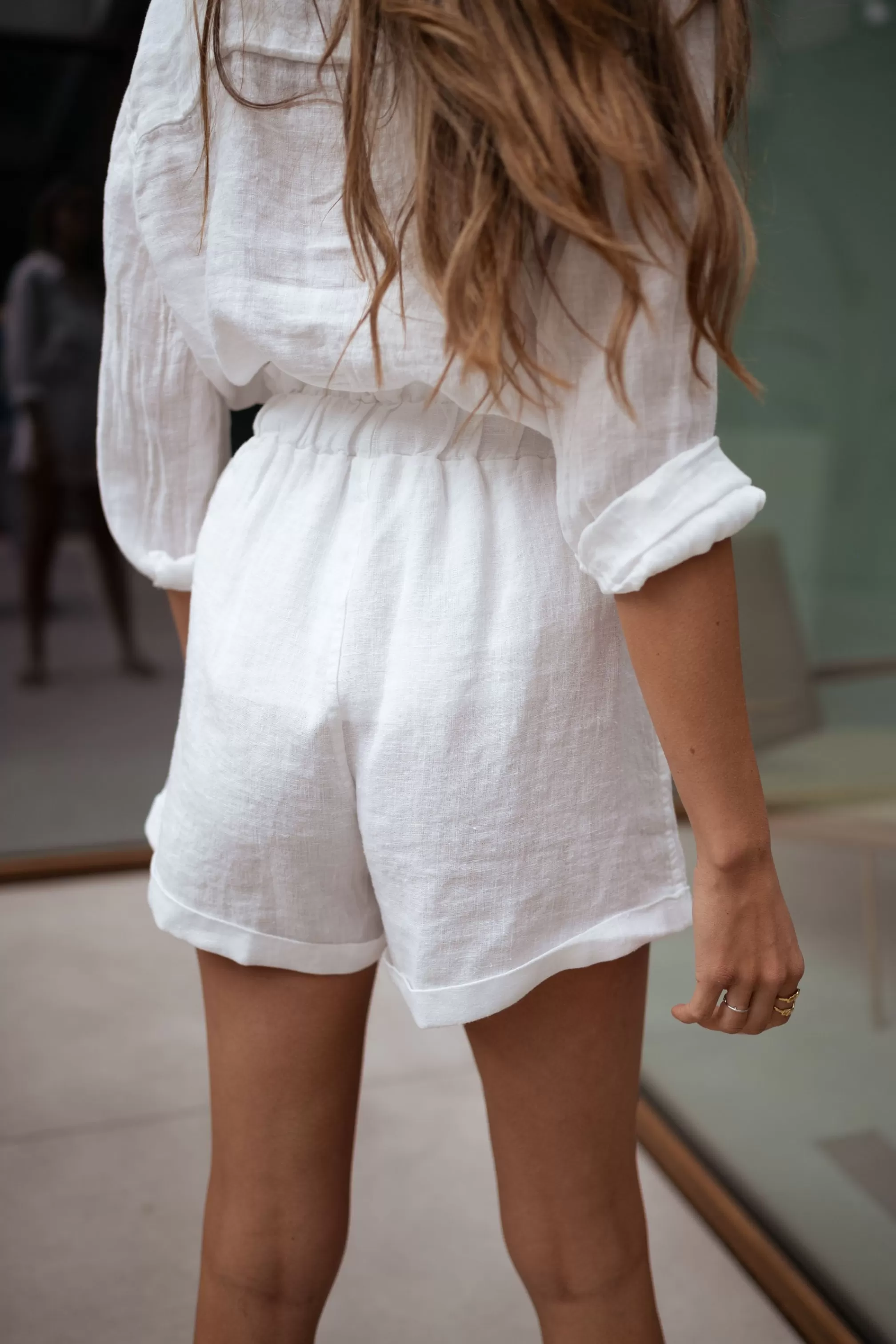 irini_linen_shorts__white_81490-2.webp Irini Linen Shorts - -Easy Clothes Best