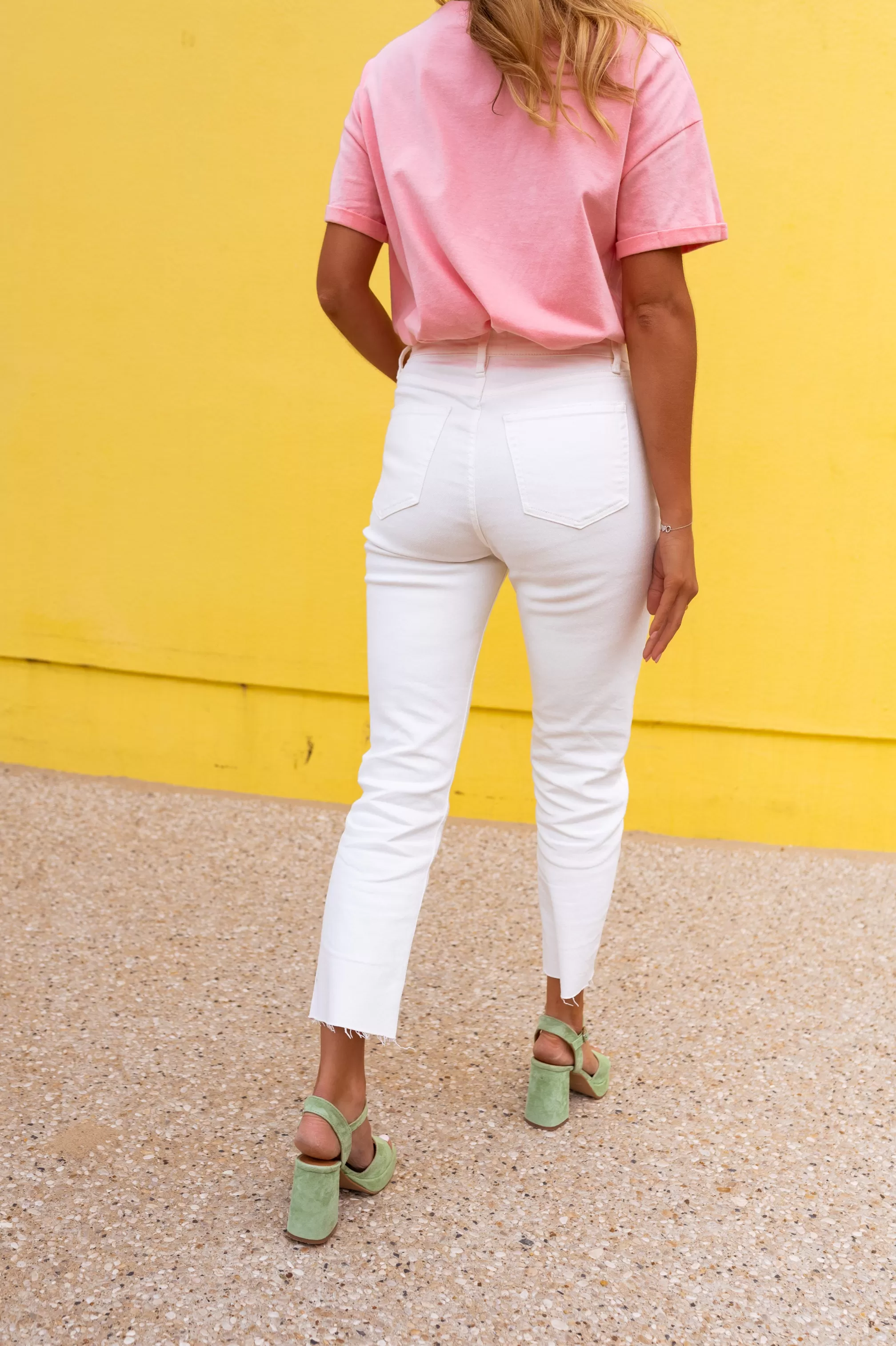 jeans_baptiste_blancjeans_coupe_carotteprtporter_en_ligneeasy_clothes_79789-2.webp Jeans Baptiste Blanc | Jeans Coupe Carotte | Prêt-à-porter En Ligne | -Easy Clothes Discount