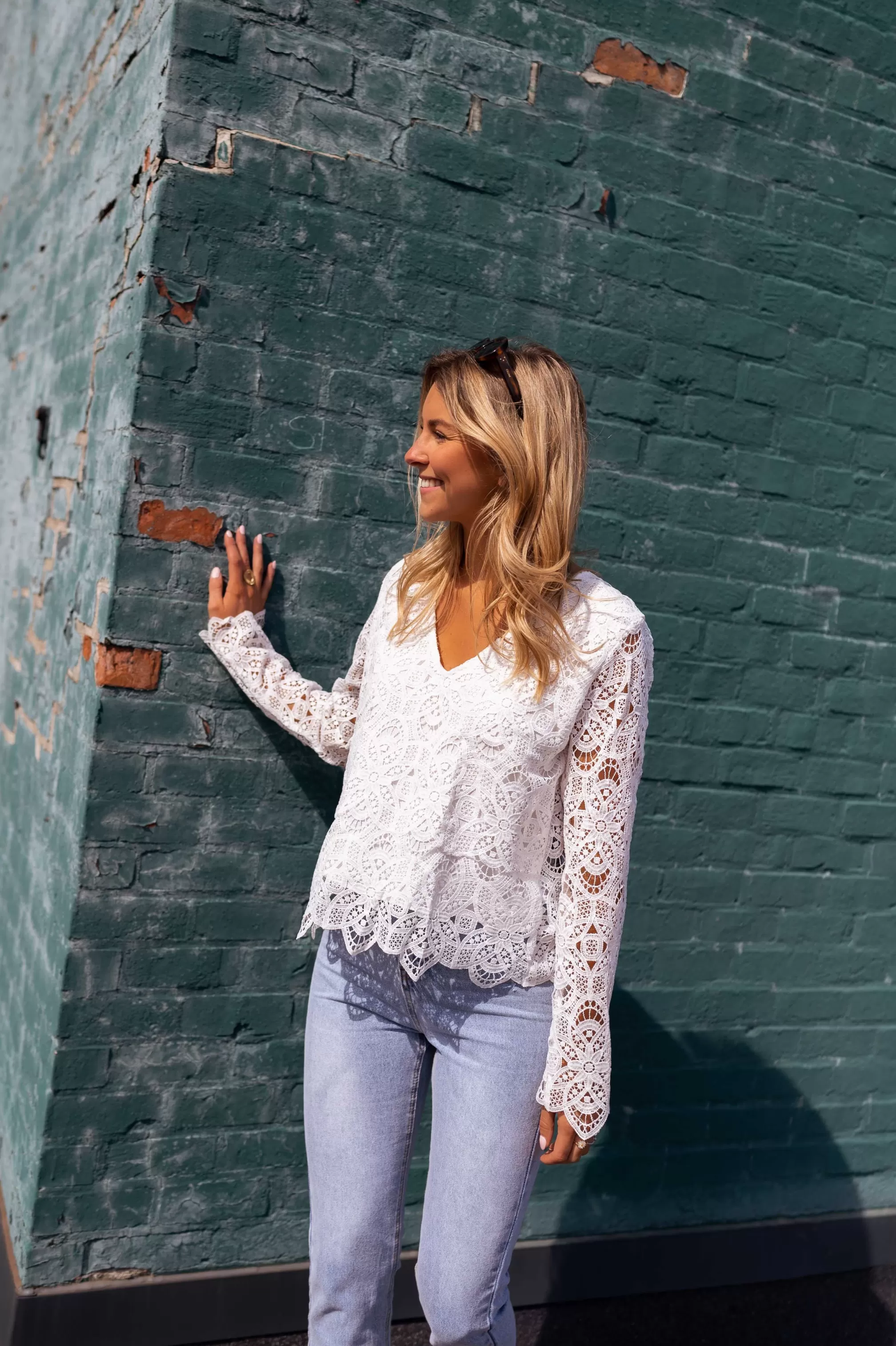 Manuela Blouse Ecru In Lace | Right Blouse Performed | Ready To-Porter Online | -Easy Clothes Hot