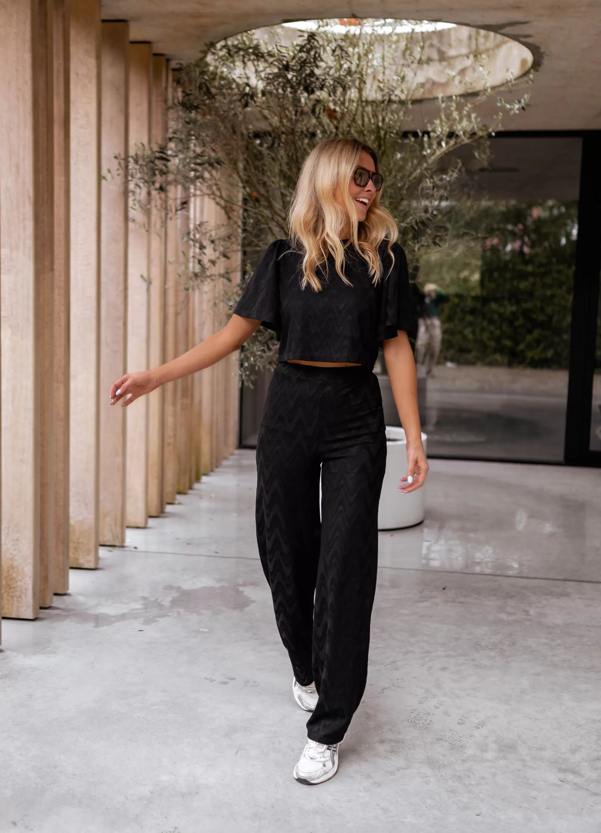 Pants Betsou Black Embroidered - Creation | Pants Embroidered Loose | Ready To-Porter Online | -Easy Clothes Online