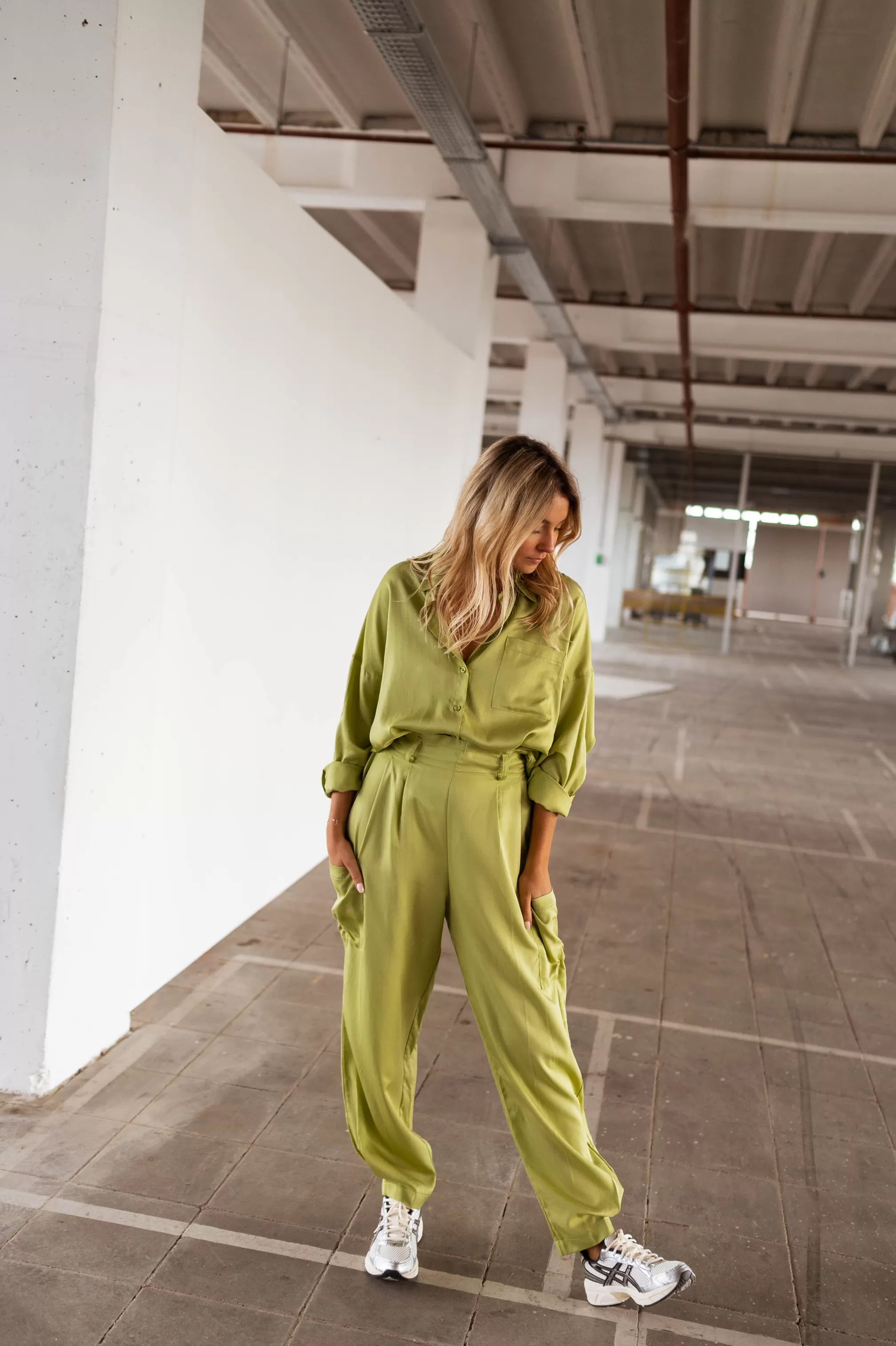 Pants Olive Green Chandler | Pants Large Satin | Ready To-Porter Online | -Easy Clothes Online