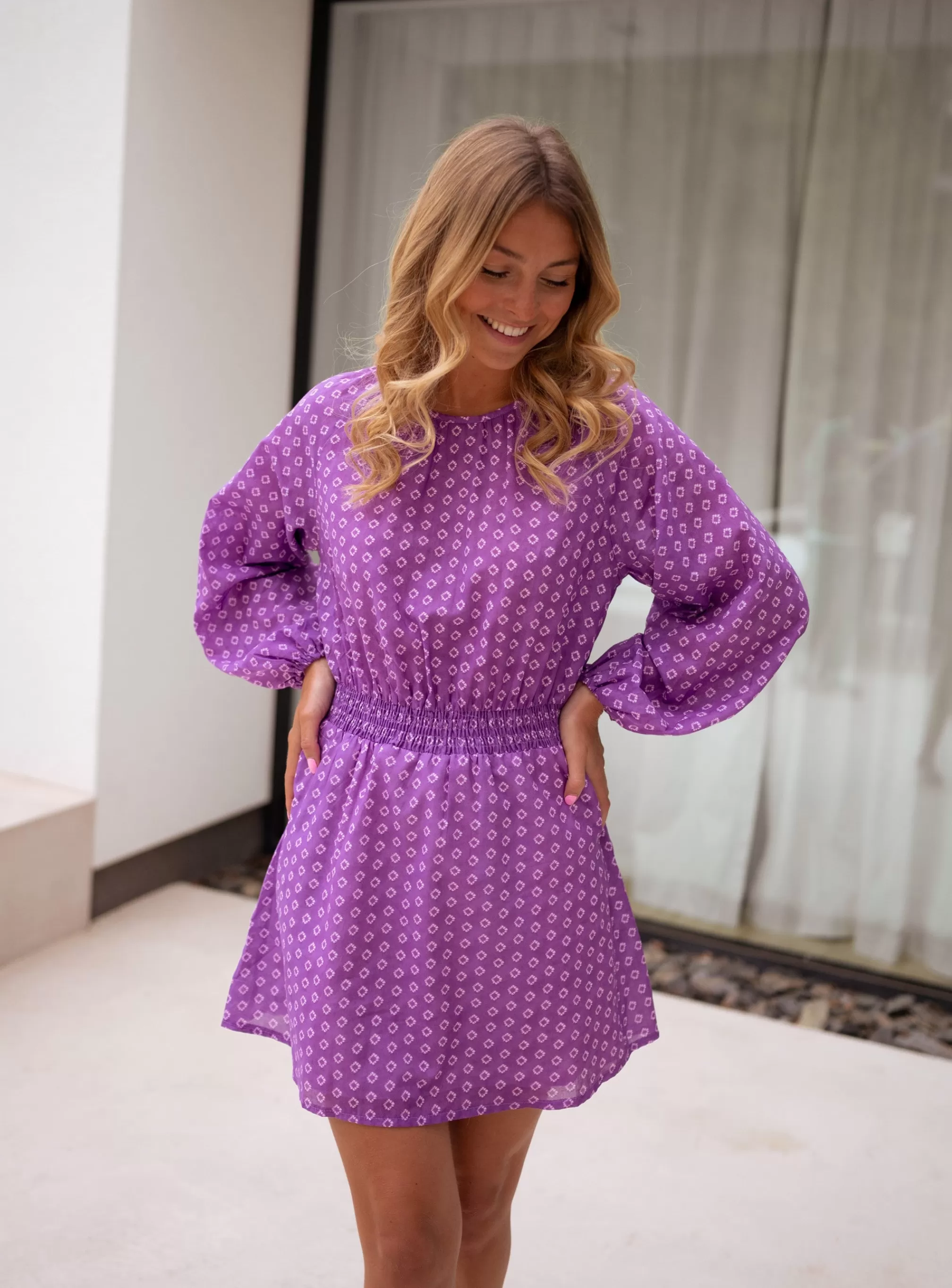 Robe Joly Mauve - CREATION | Robe Mauve Resserrée à La Taille | Prêt-à-porter En Ligne | -Easy Clothes Clearance