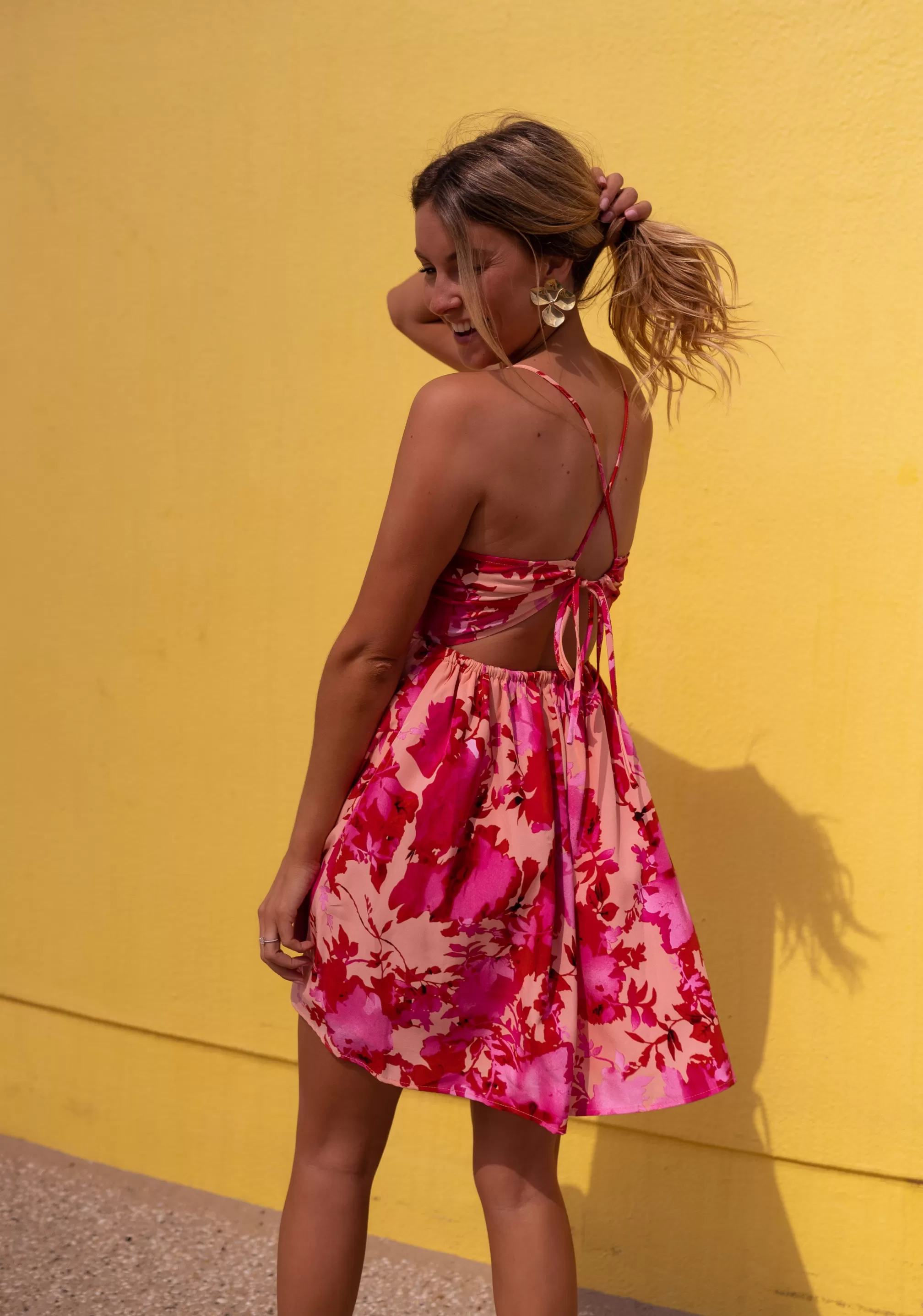 Robe Nolwenn Rose à Fleurs | Robe Dos Ouvert | Prêt-à-porter En Ligne | -Easy Clothes Store