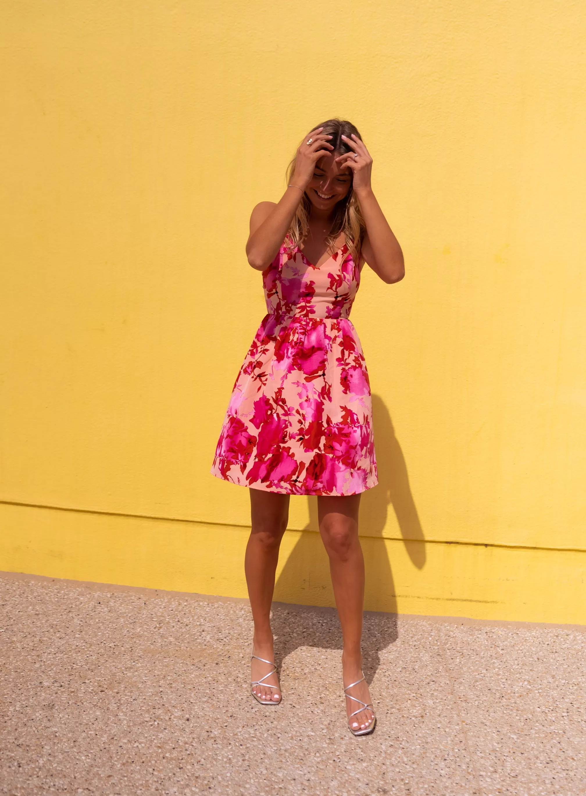 Robe Nolwenn Rose à Fleurs | Robe Dos Ouvert | Prêt-à-porter En Ligne | -Easy Clothes Store