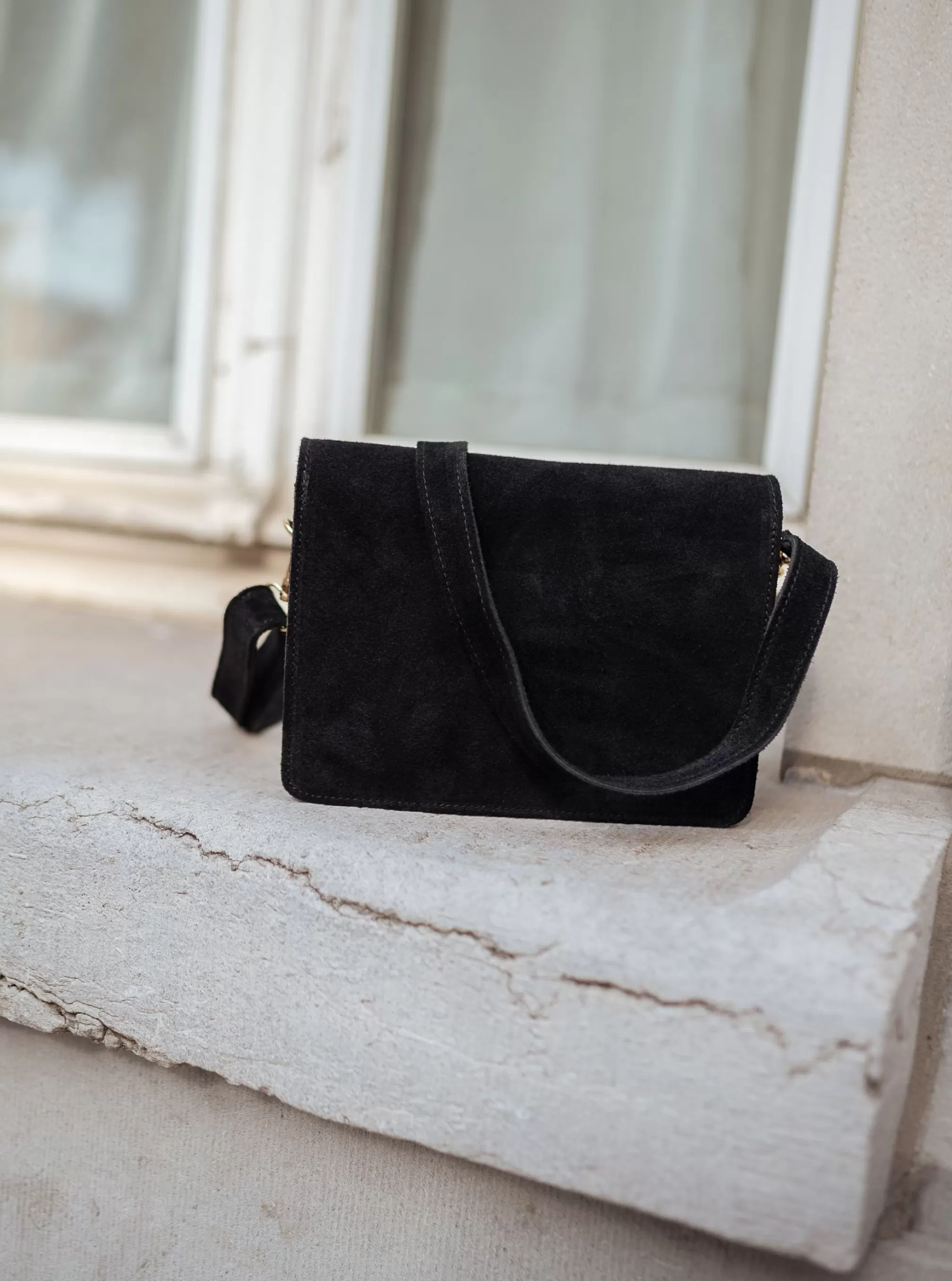 Sac Trika Noir En Daim | Sac à Bandoulière | Prêt-à-porter En Ligne | -Easy Clothes Discount