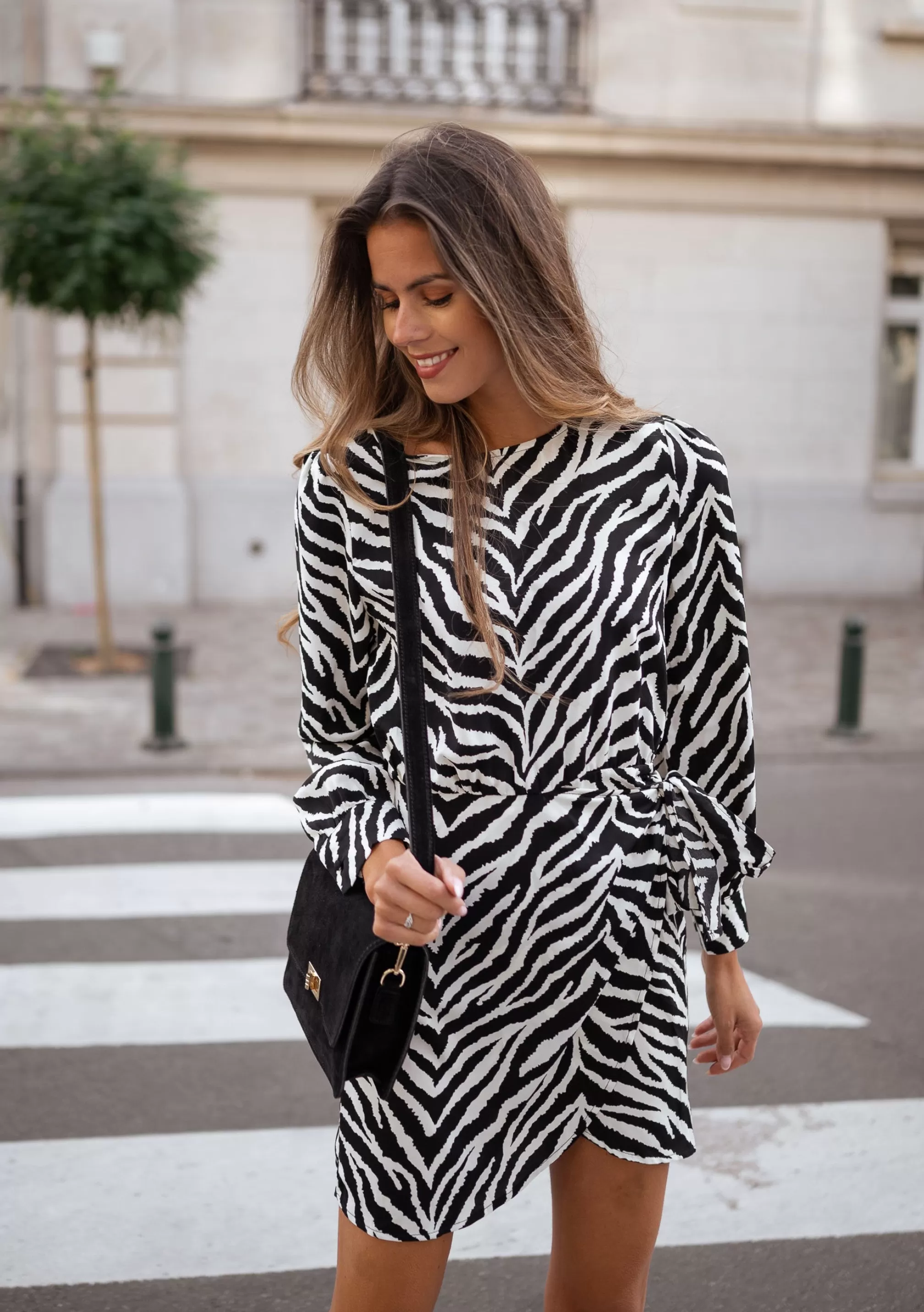 Sac Trika Noir En Daim | Sac à Bandoulière | Prêt-à-porter En Ligne | -Easy Clothes Discount