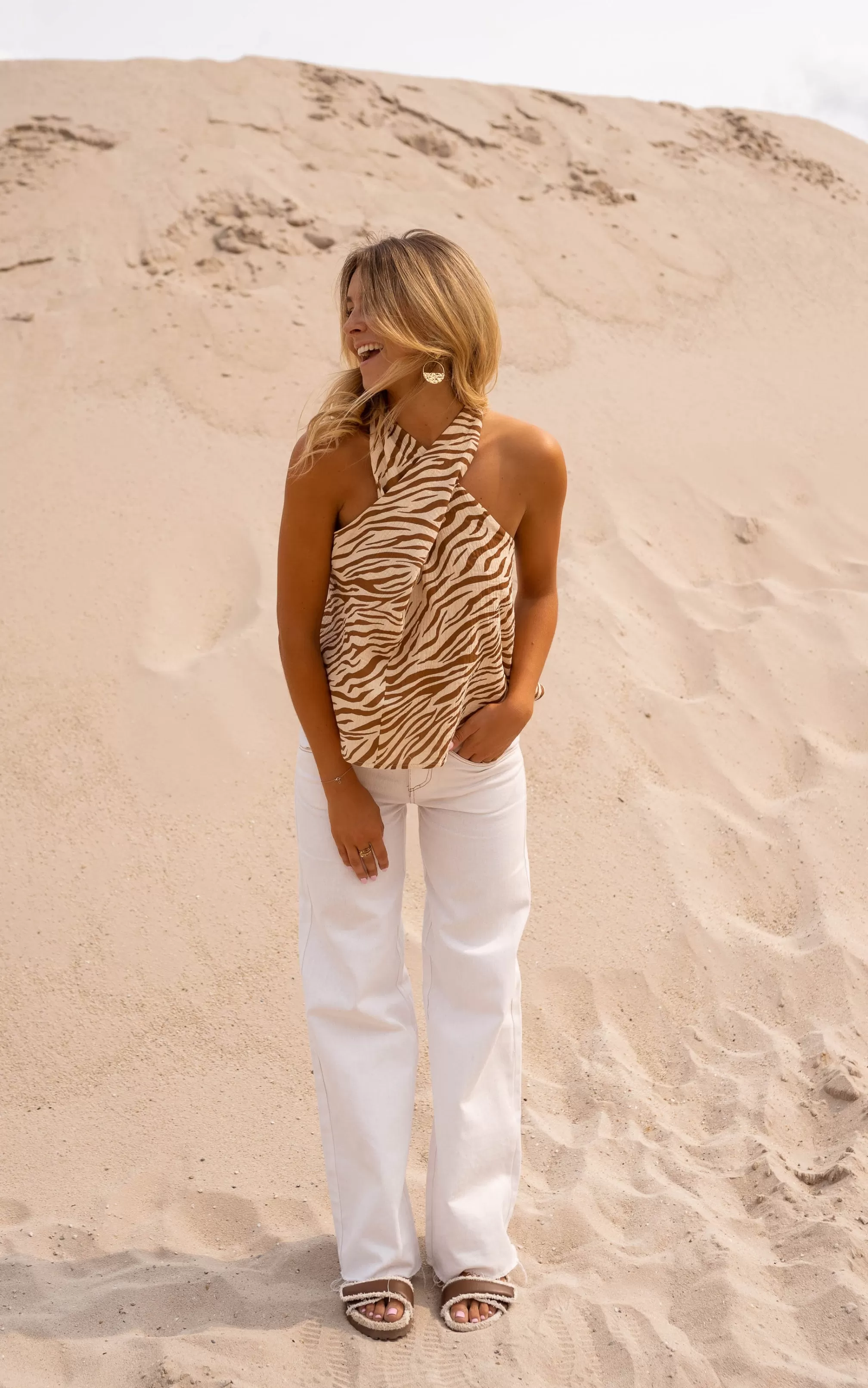 top_beca__zebra_brown_and_beige__crossing_in_front_98679-5.webp Top Beca - -Easy Clothes Outlet