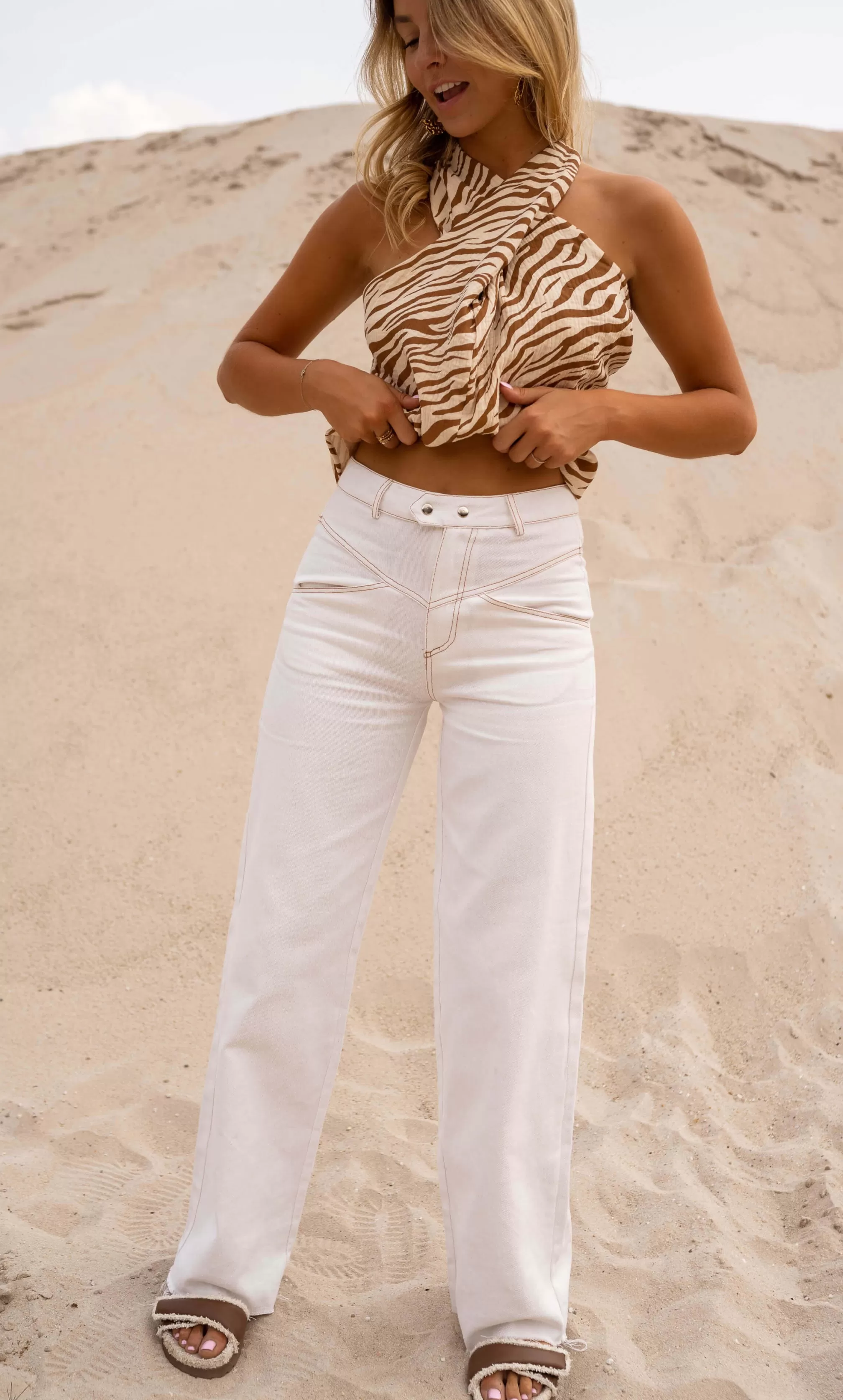 top_beca__zebra_brown_and_beige__crossing_in_front_98706-4.webp Top Beca - -Easy Clothes Outlet