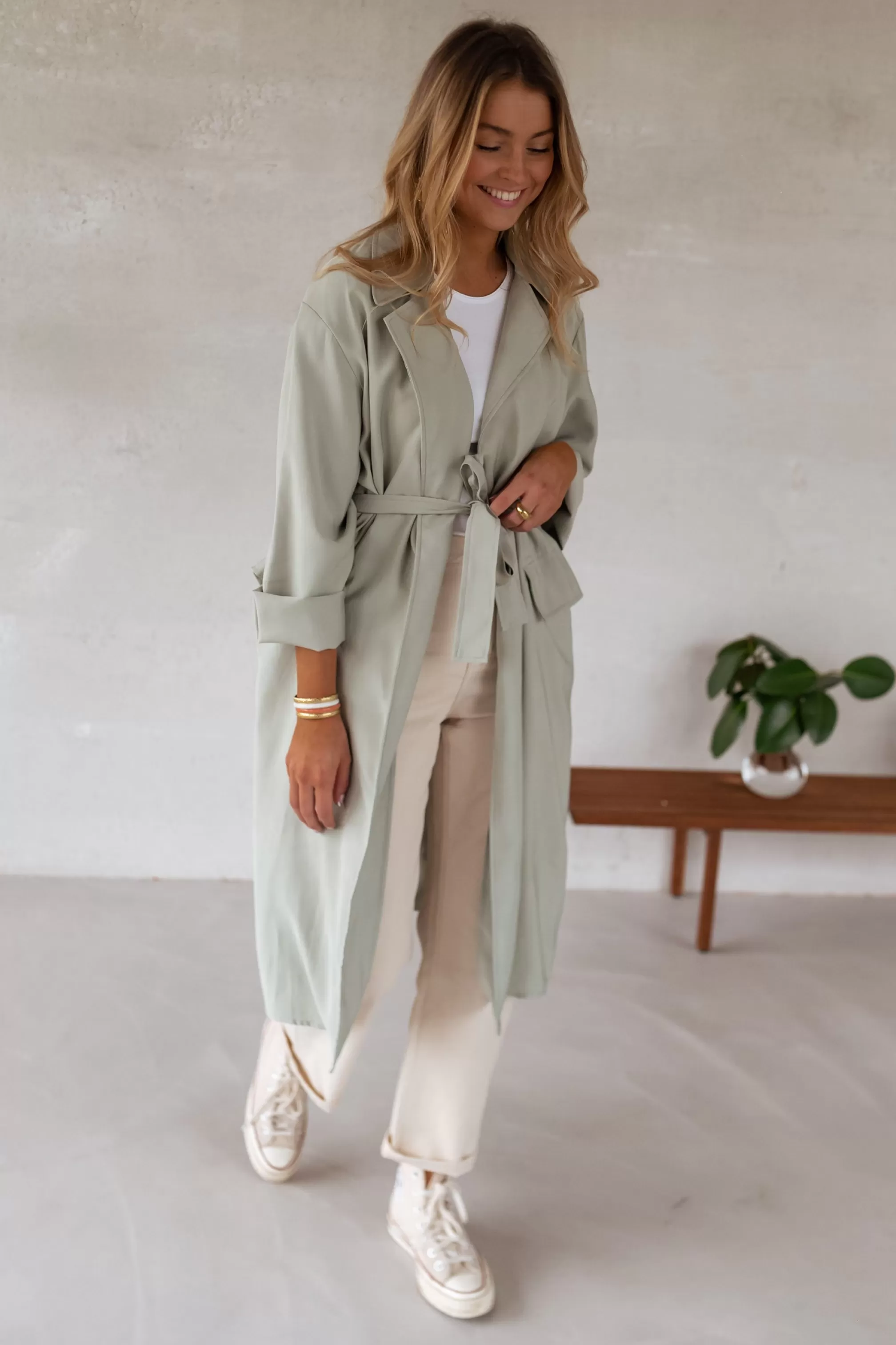 trench_chris__seagreen_106966-7.webp Trench Chris - -Easy Clothes Hot
